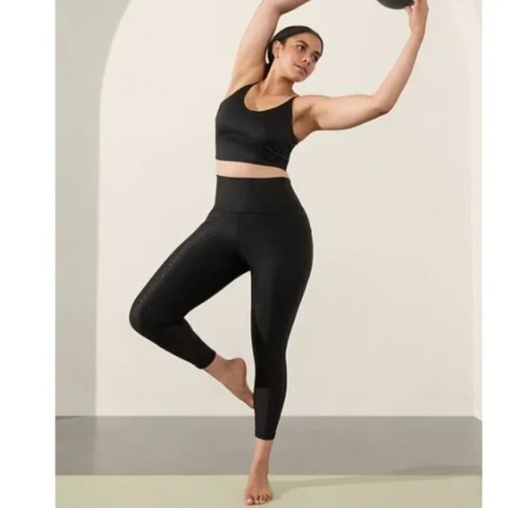 NWOT Athleta Salutation Stash High Rise Shine Embossed 7/8 Leggings Black XL